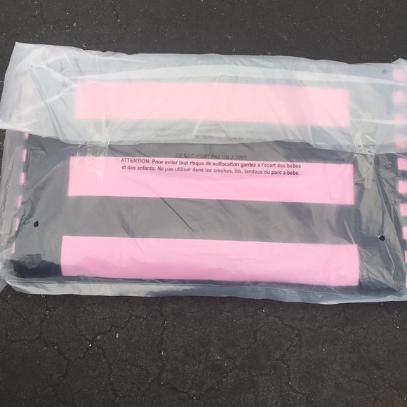 Retro VS bag and never taken out of bag - Picture 2 of 2